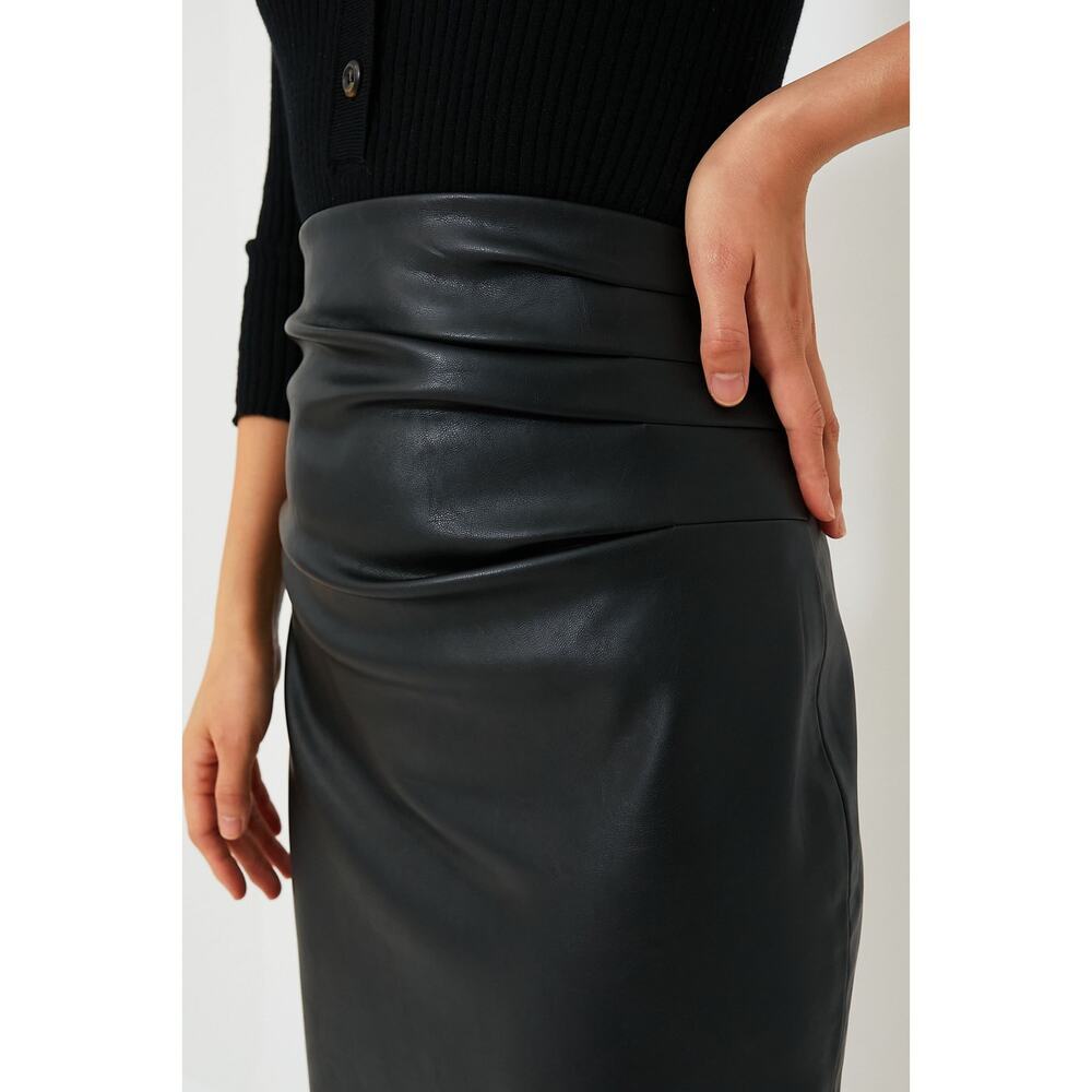 Tuckernuck Pomander Place Monica Faux Leather Skirt Black L - Picture 3 of 14